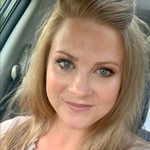 Meet your Posher, Alysha